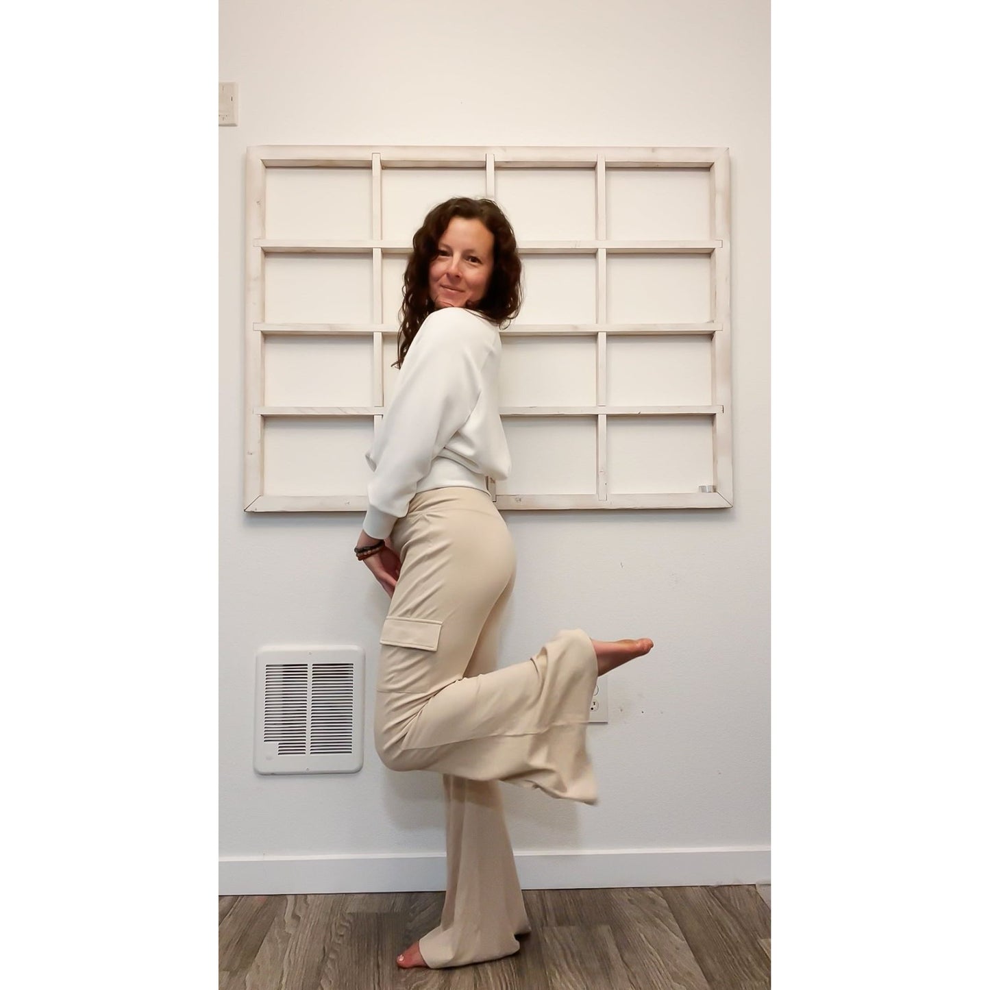 Ribbed Essential Pants in - Bone