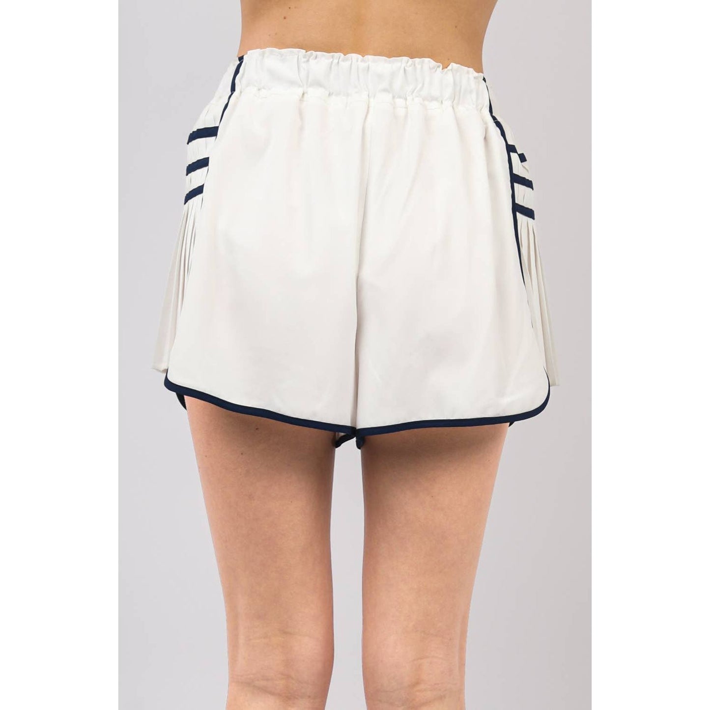 Pleated Active Shorts: White