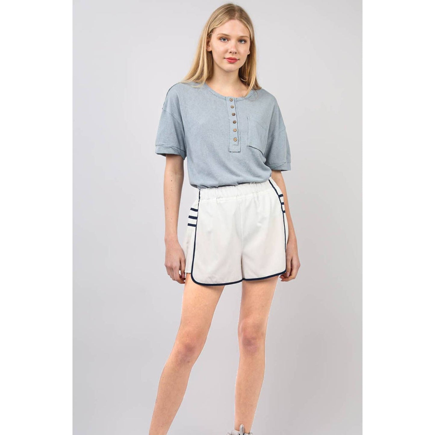 Pleated Active Shorts: White