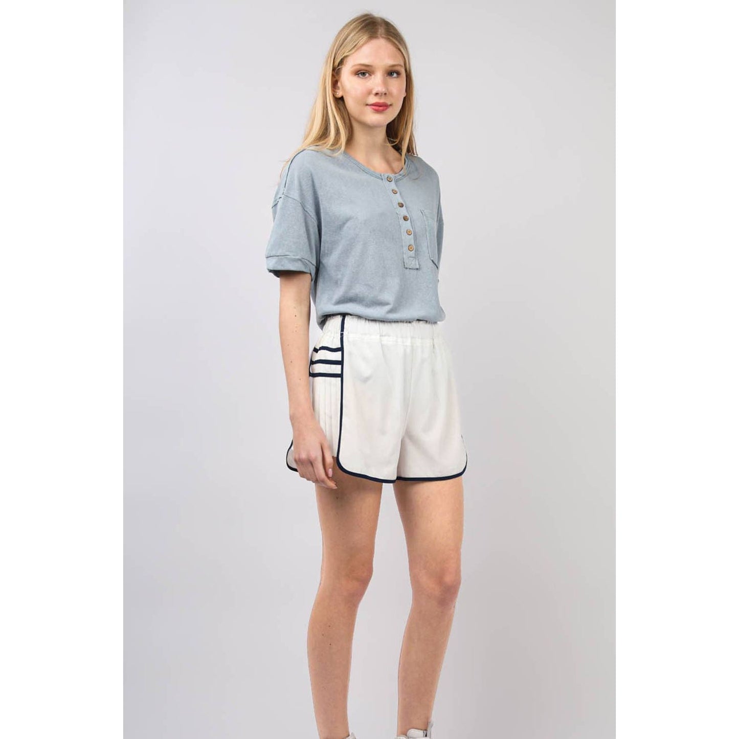 Pleated Active Shorts: White
