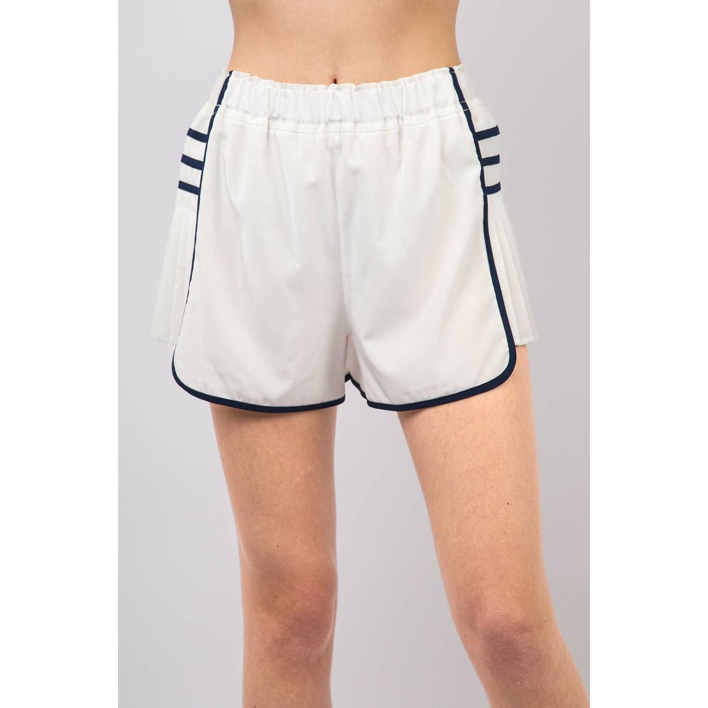 Pleated Active Shorts: White